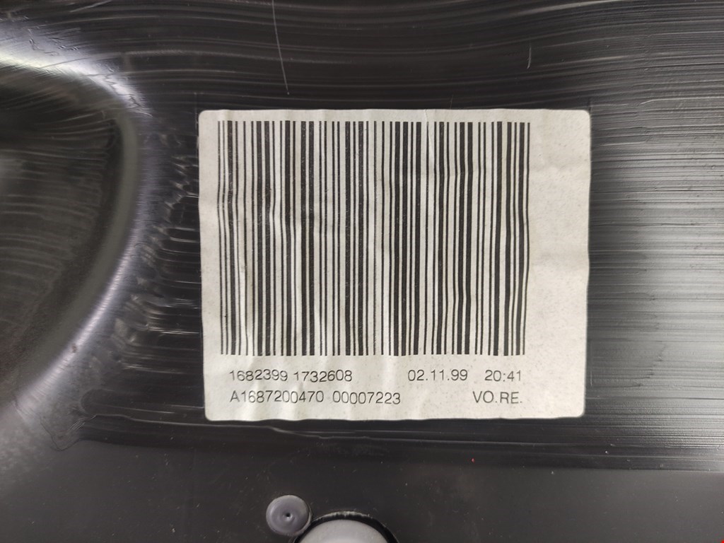 Обшивка двери передняя правая MERCEDES-BENZ A-Class W168 1997-2004