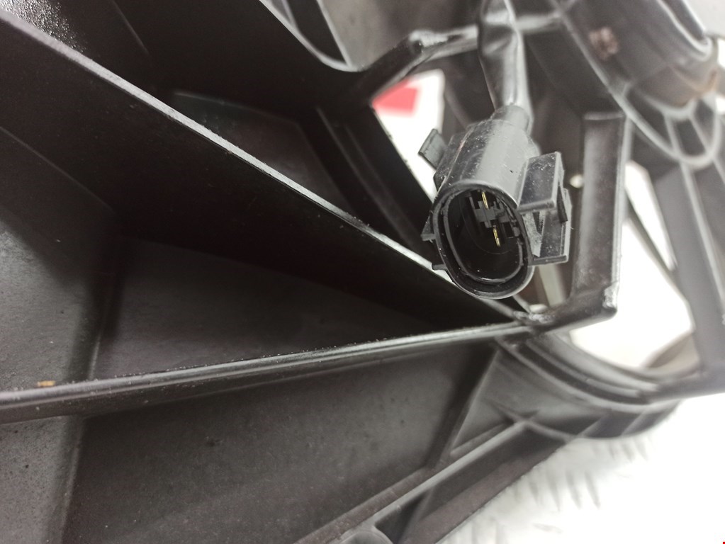 Вентилятор радиатора основного CHEVROLET Captiva 2006-2010