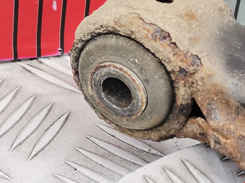 Рычаг передний левый SKODA Octavia A4 1U- 1997-2010