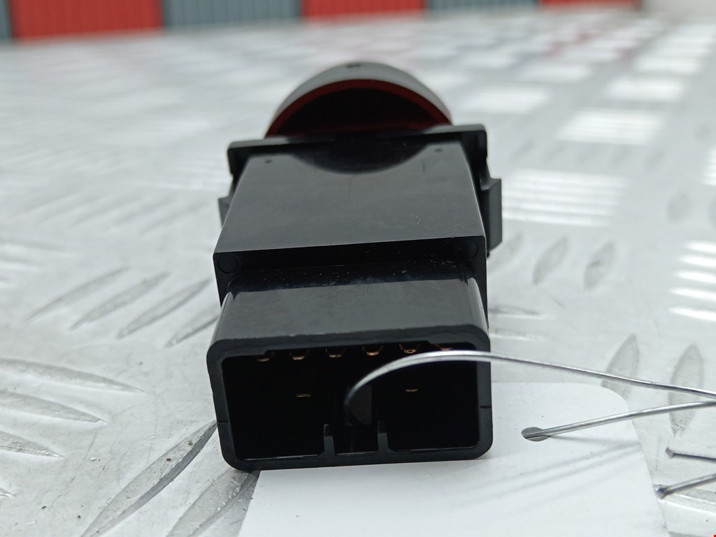 Кнопка аварийной сигнализации (аварийки) KIA Sorento 2002-2009