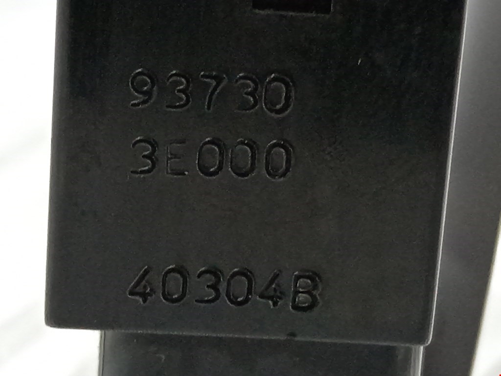 Кнопка аварийной сигнализации (аварийки) KIA Sorento 2002-2009