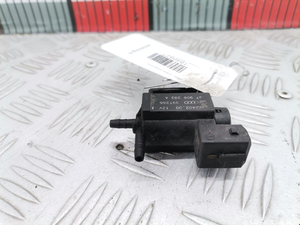 Клапан воздушного фильтра Volkswagen Passat 5 (1996-2000)