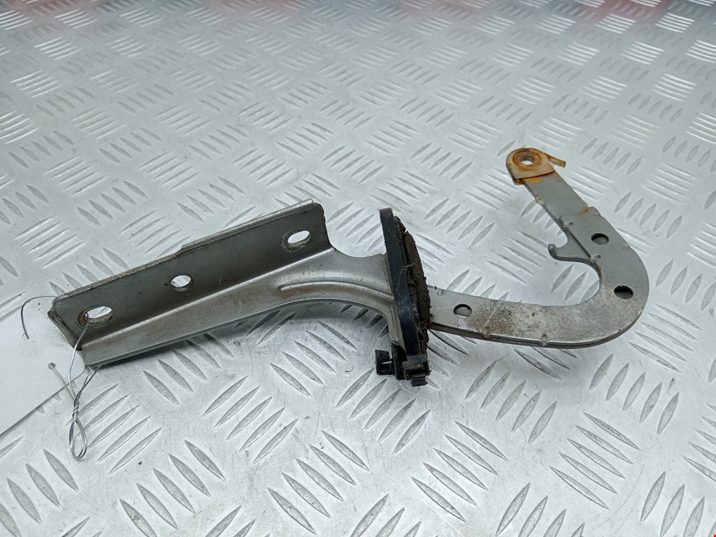 Петля капота левая/правая NISSAN Navara II D22 1997-2004