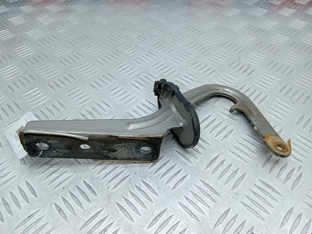 Петля капота левая/правая NISSAN Navara II D22 1997-2004