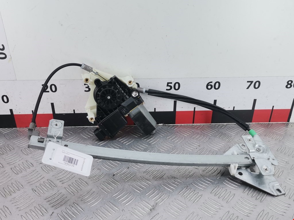 Стеклоподъемник задний правый MITSUBISHI Carisma 1995-1999