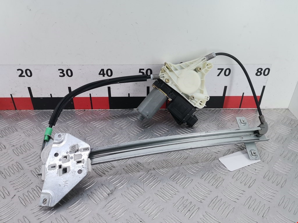 Стеклоподъемник задний правый MITSUBISHI Carisma 1995-1999