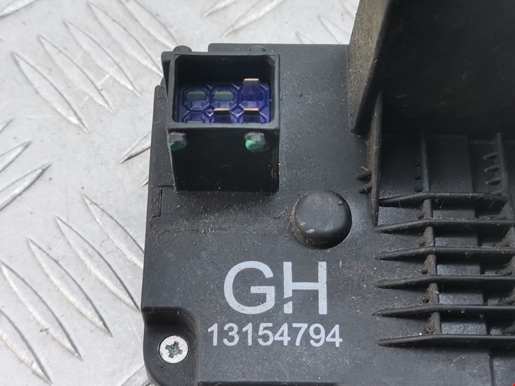 Замок двери задней правой OPEL Corsa C 2000-2006