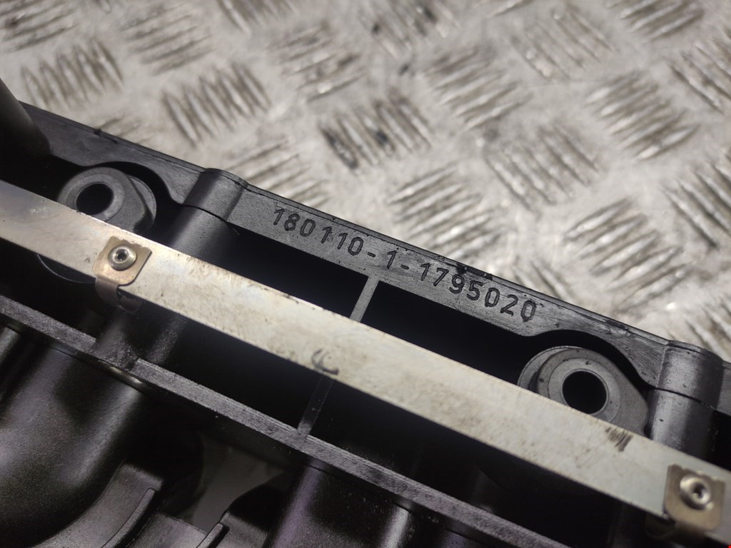 Коллектор впускной MERCEDES-BENZ C-Class C-klasse W203 2000-2007