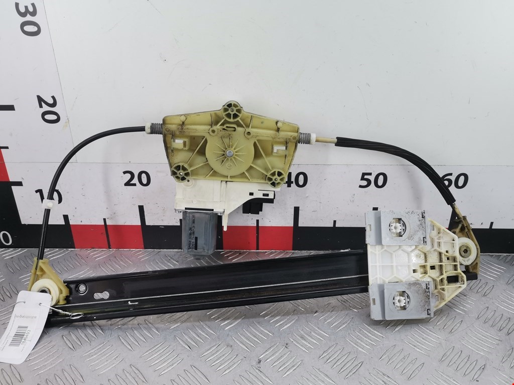 Стеклоподъемник задний правый AUDI A6 C6 2004-2010