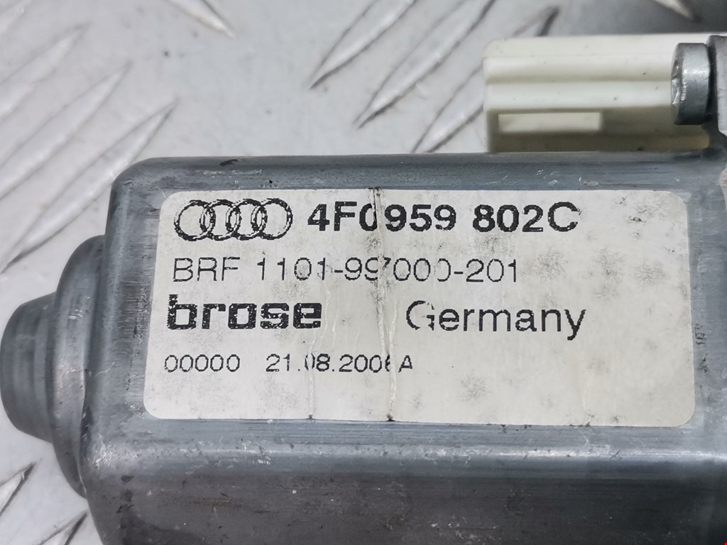 Стеклоподъемник задний правый AUDI A6 C6 2004-2010