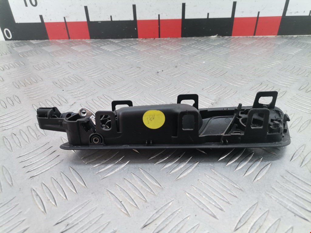 Ручка дверная задняя внутренняя правая VOLKSWAGEN Passat B6 2005-2011