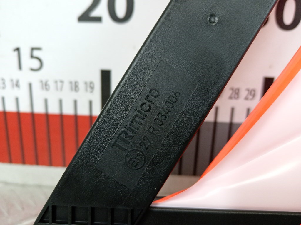 Знак аварийной остановки AUDI A5 2007-2016