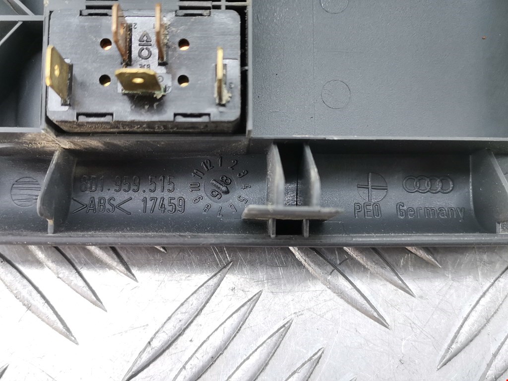 Блок управления стеклоподъемниками AUDI A4 B5 1995-2001