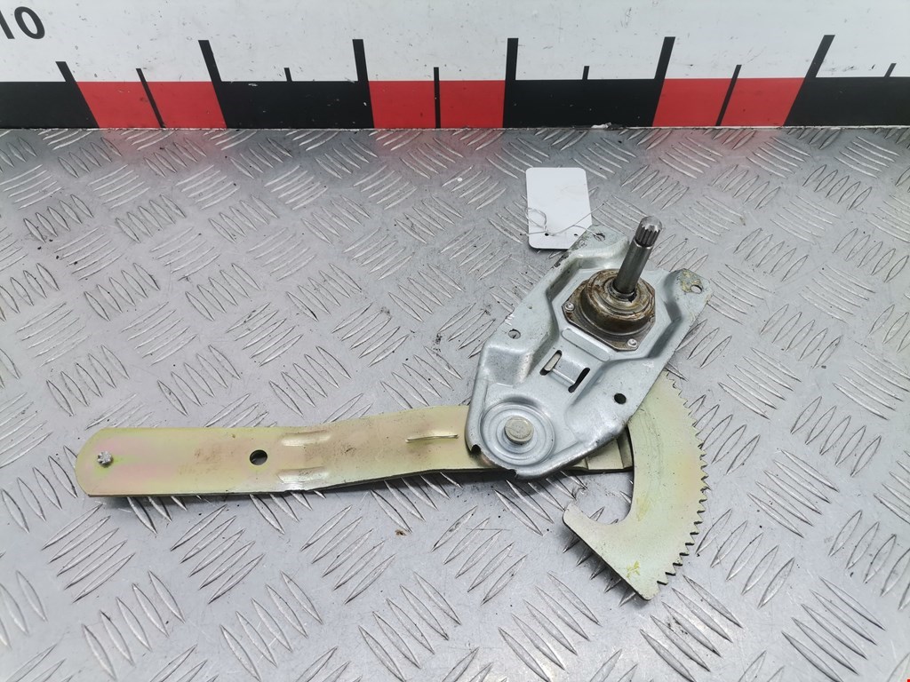 Стеклоподъемник задний правый FORD Fiesta 1995-2001