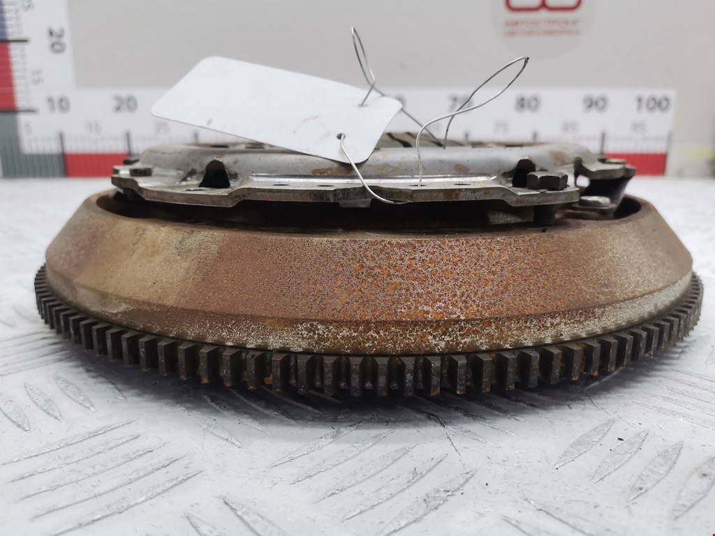 Маховик (демпфер сцепления) OPEL Corsa C 2000-2006