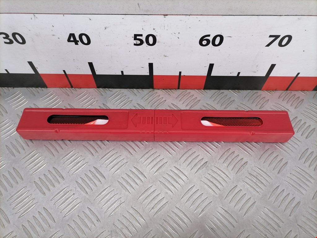 Знак аварийной остановки AUDI A5 2007-2016