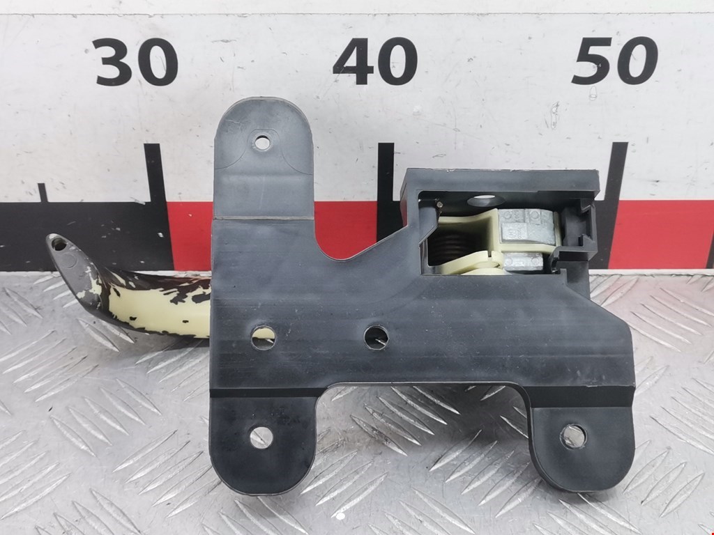 Ручка дверная задняя внутренняя левая NISSAN Armada 2003-2016