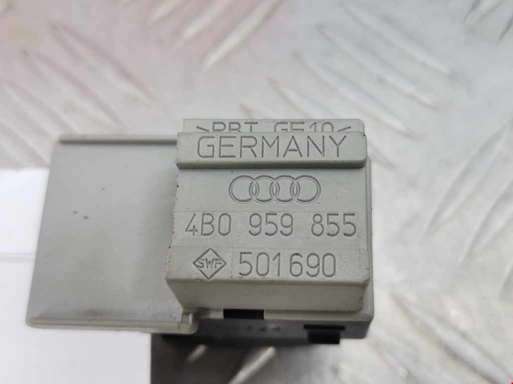 Кнопка стеклоподъемника AUDI A3 8L 1996-2003