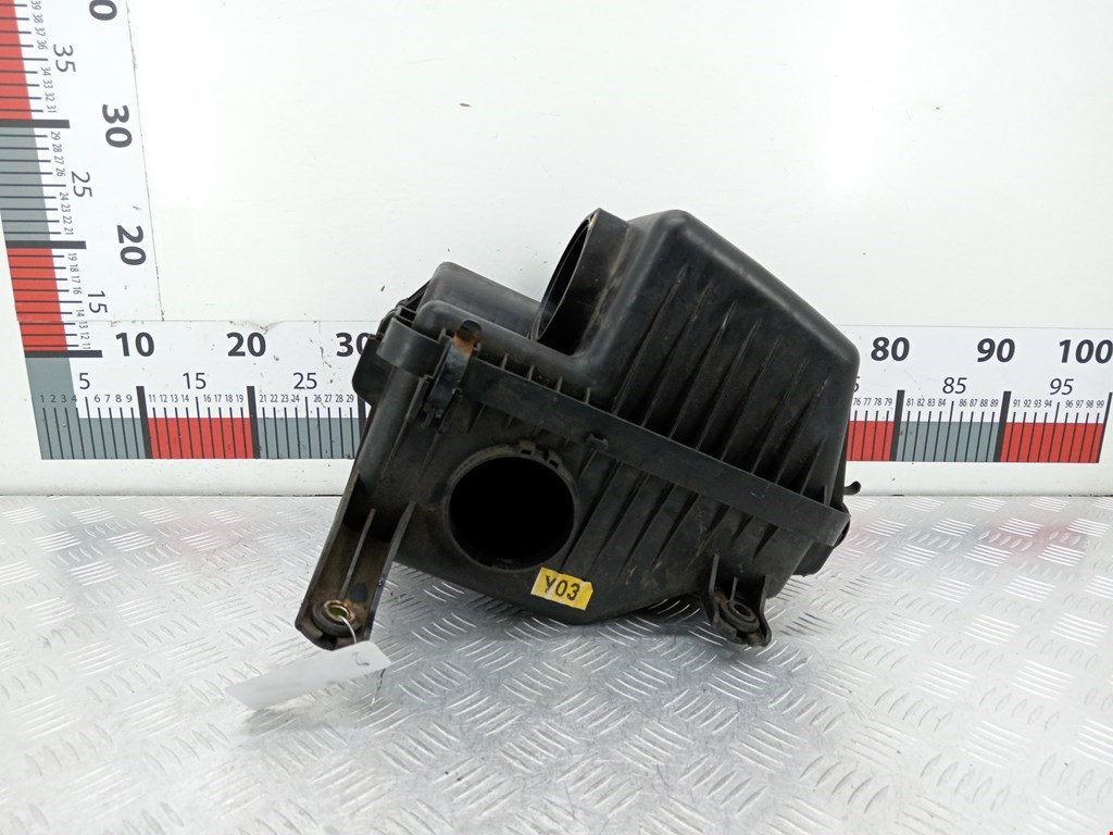 Корпус воздушного фильтра KIA Sorento 2002-2009