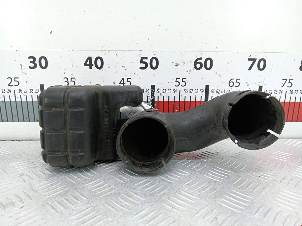 Корпус воздушного фильтра MITSUBISHI L200 K6,K7 1996-2006