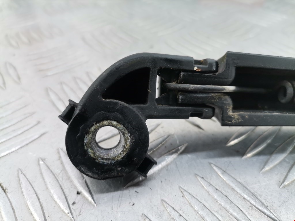 Поводок дворника задний (заднего) AUDI A4 B6 2001-2005