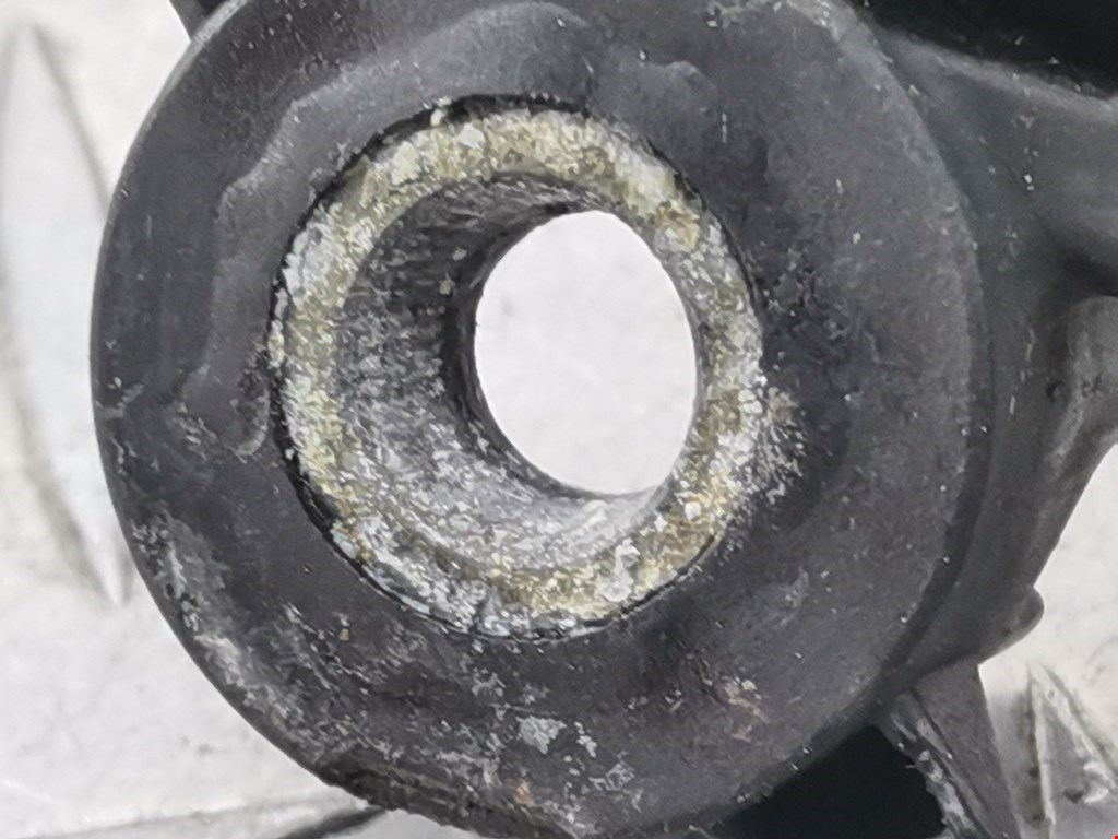 Поводок дворника задний (заднего) AUDI A4 B6 2001-2005