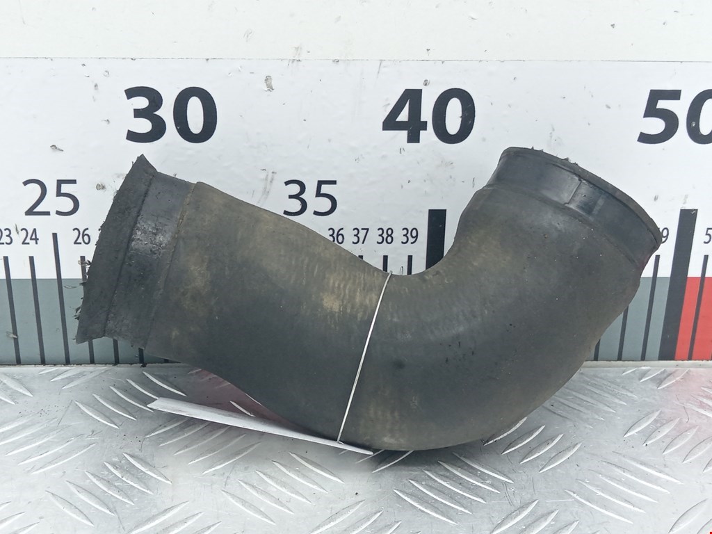 Патрубок интеркулера AUDI A4 B7 2004-2007