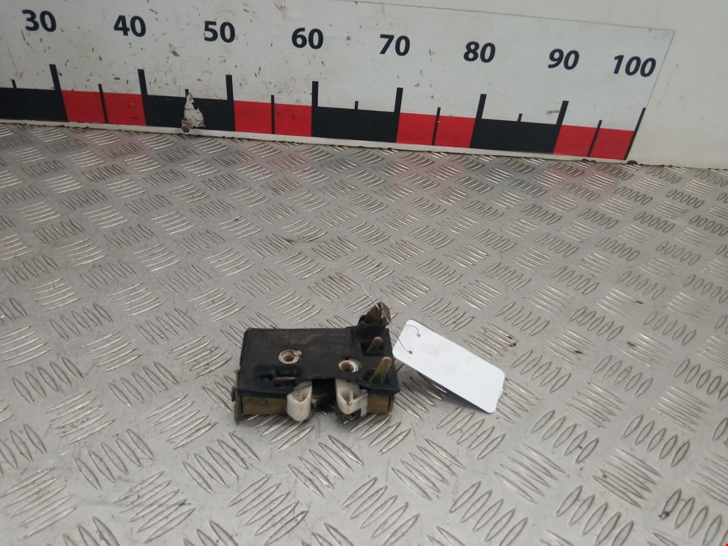 Замок двери задней правой AUDI 80 B3 1986-1991