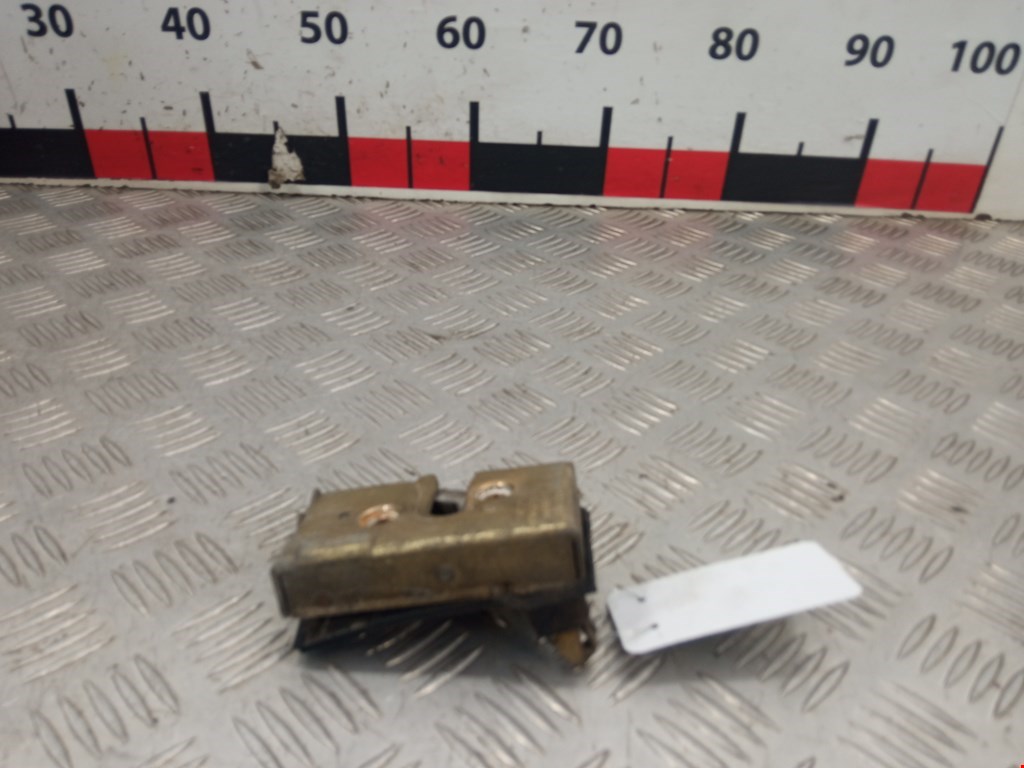 Замок двери задней правой AUDI 80 B3 1986-1991