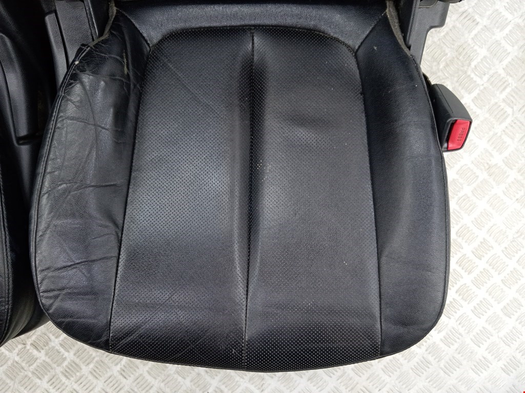 Комплект (К-кт) сидений KIA Carens 2006-2012