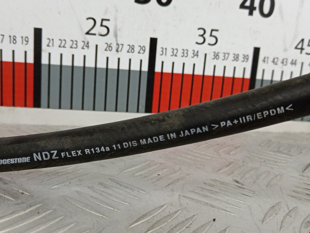 Трубка кондиционера KIA Sorento 2002-2009