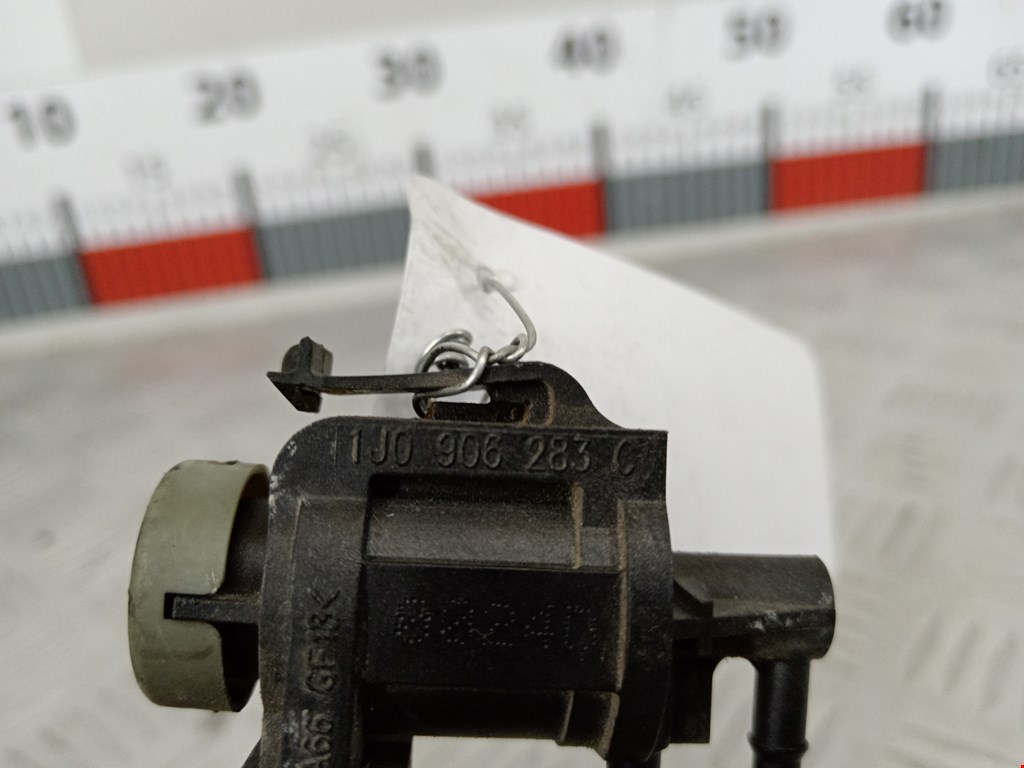 Клапан электромагнитный VOLKSWAGEN Transporter T5 2003-2015