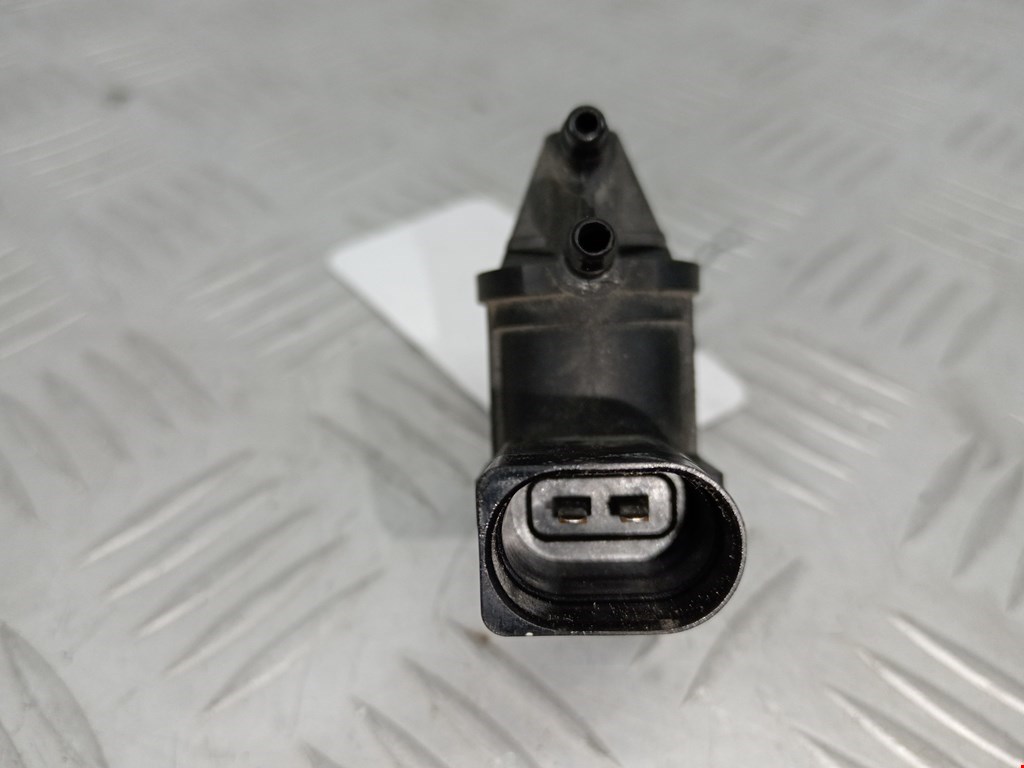 Клапан электромагнитный VOLKSWAGEN Transporter T5 2003-2015