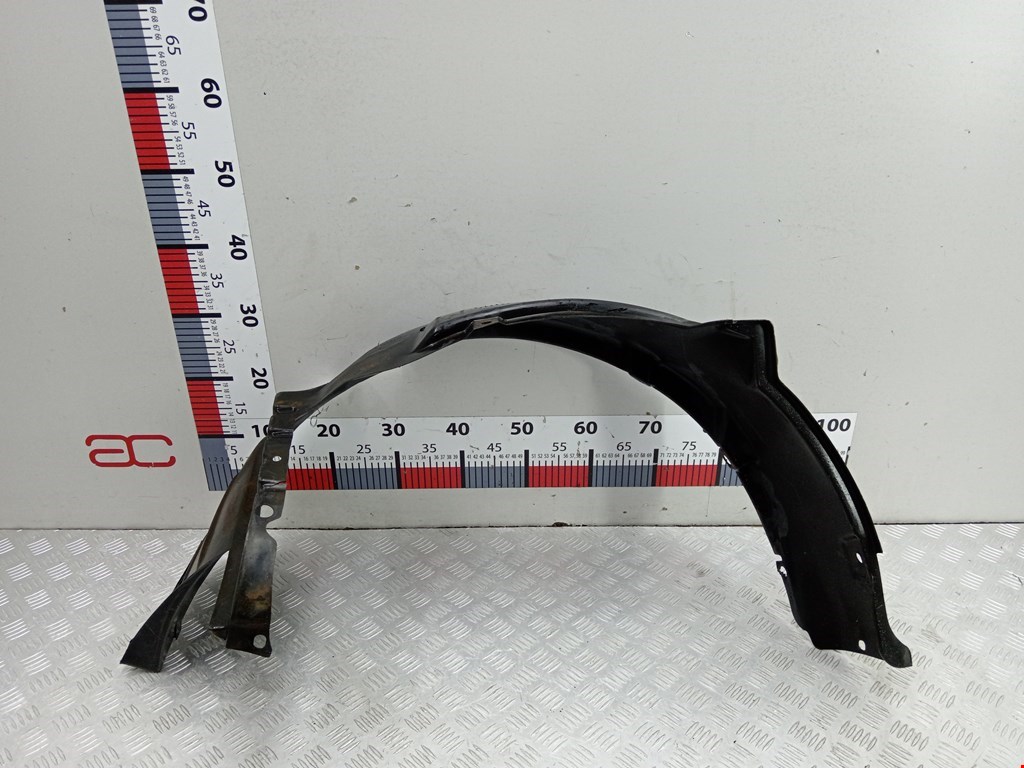 Локер (подкрылок) передний правый SUZUKI Jimny 1998-2018