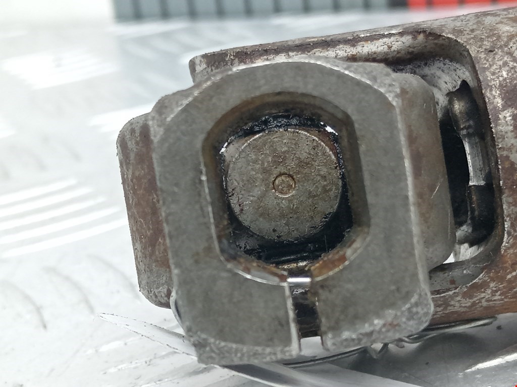 Кардан рулевой AUDI A4 B7 2004-2007