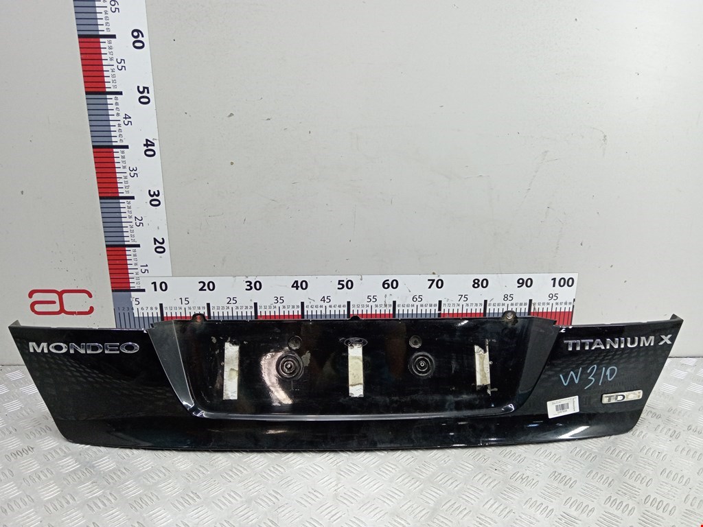 Накладка декоративная (молдинг) крышки (двери) багажника Ford Mondeo 4 (2006-2014)