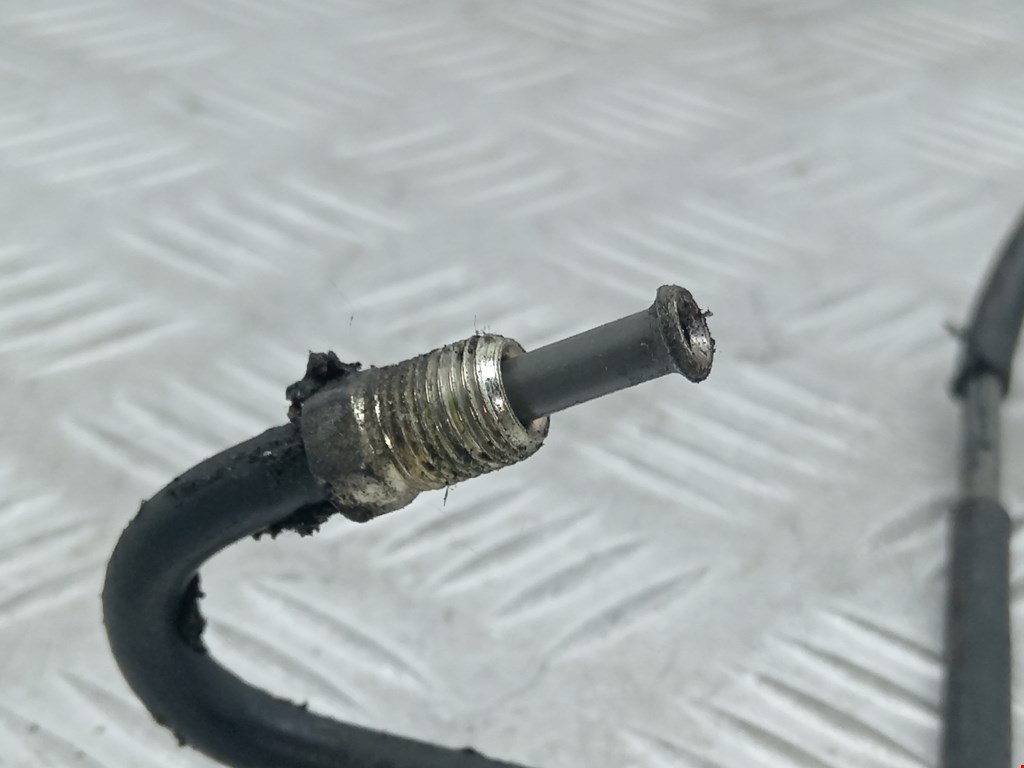 Трубка цилиндра сцепления MAZDA Premacy CP 1999-2004