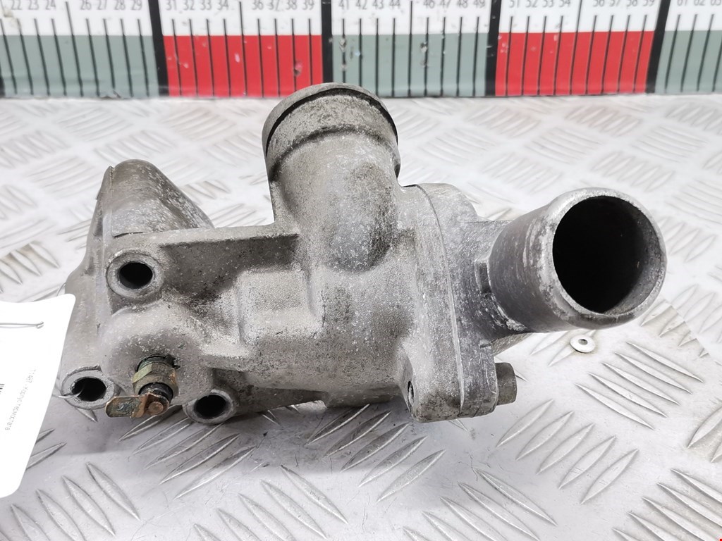 Корпус термостата MITSUBISHI Carisma 1995-1999