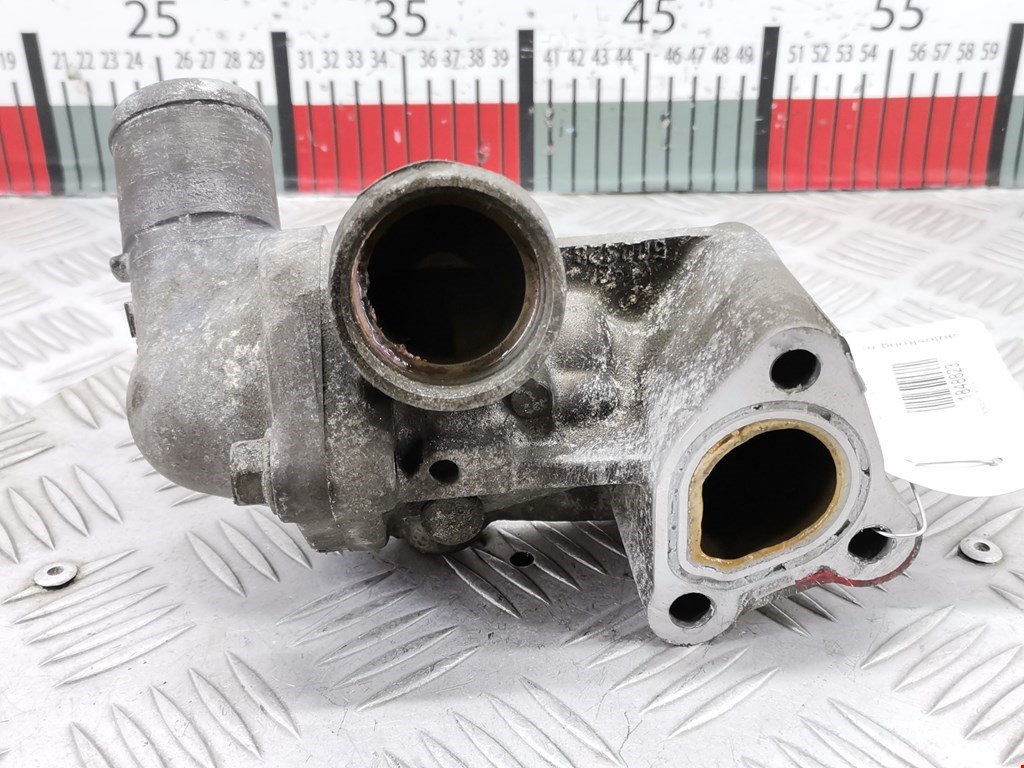 Корпус термостата MITSUBISHI Carisma 1995-1999