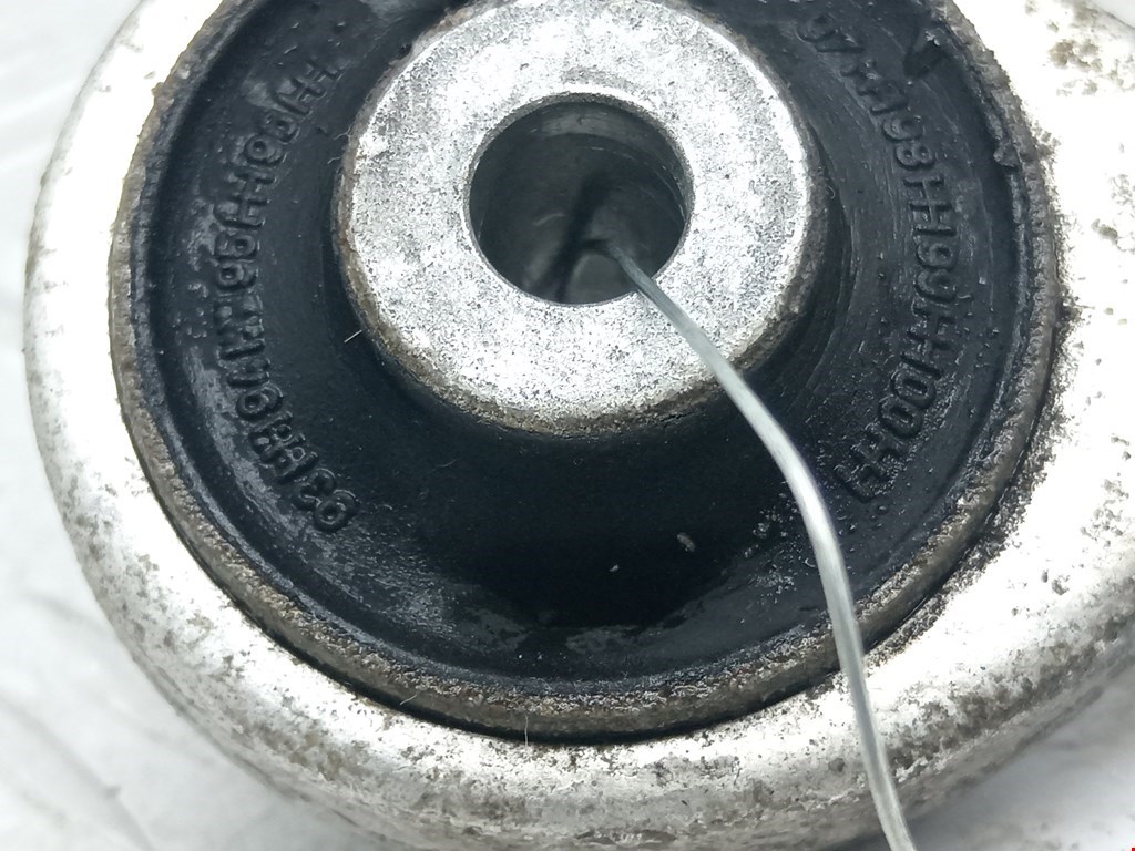 Рычаг передний правый AUDI A4 B5 1995-2001