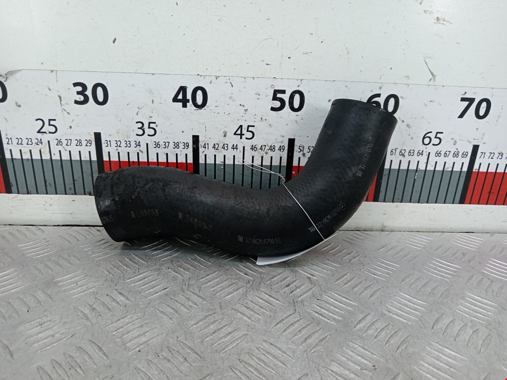 Патрубок интеркулера TOYOTA RAV 4 XA30 2006-2012