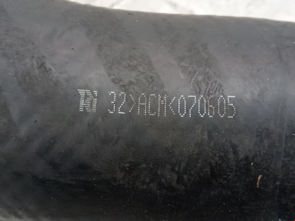 Патрубок интеркулера TOYOTA RAV 4 XA30 2006-2012