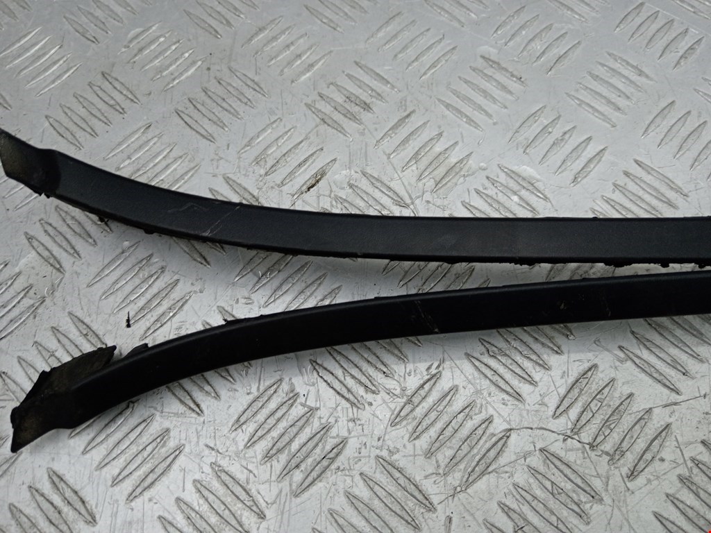 Молдинг лобового стекла FORD Mondeo IV 2007-2015