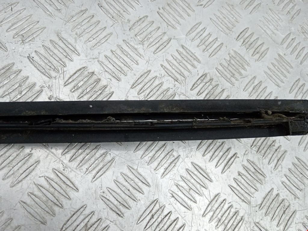 Молдинг лобового стекла FORD Mondeo IV 2007-2015