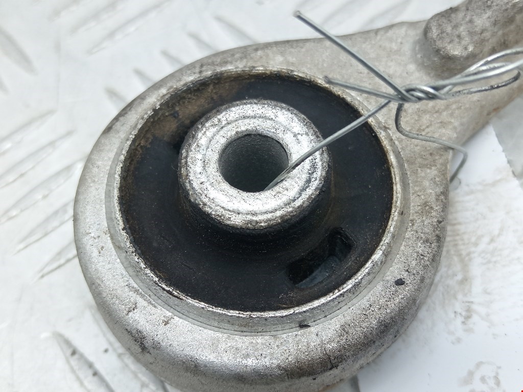 Рычаг передний правый AUDI A4 B5 1995-2001