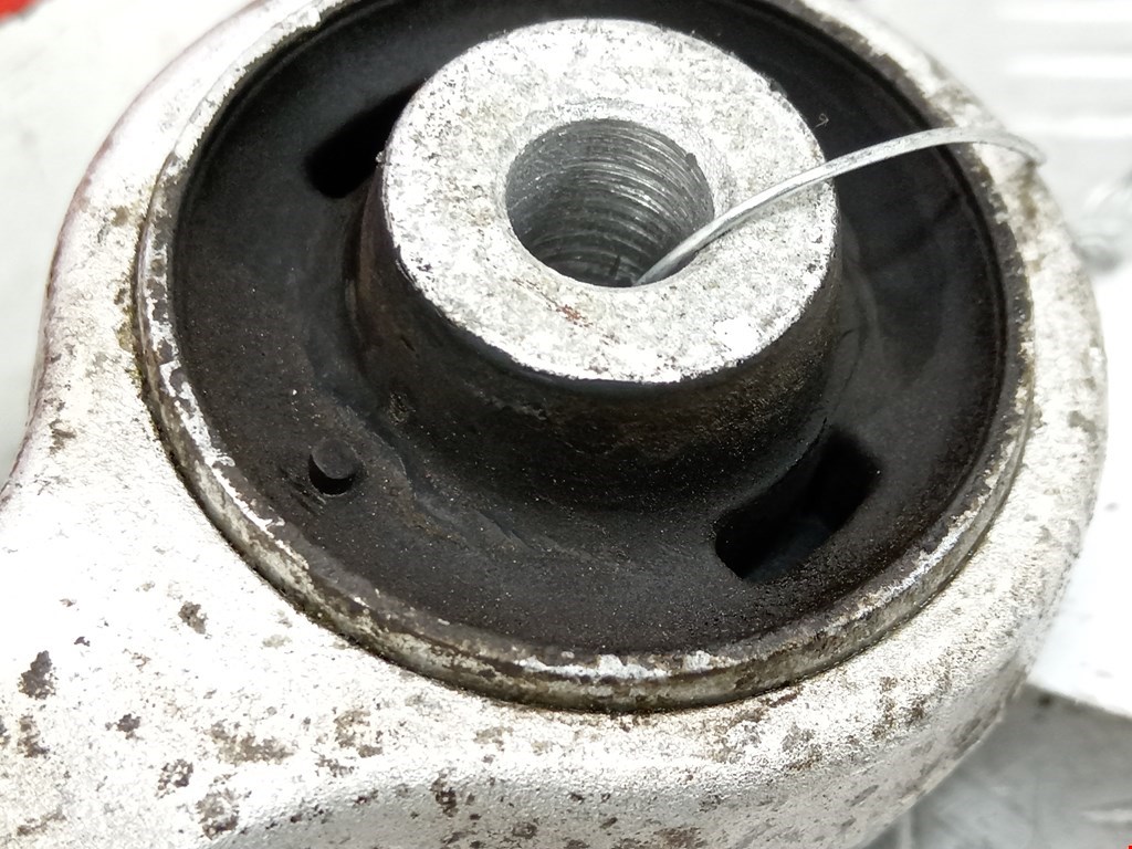 Рычаг передний правый AUDI A4 B6 2001-2005