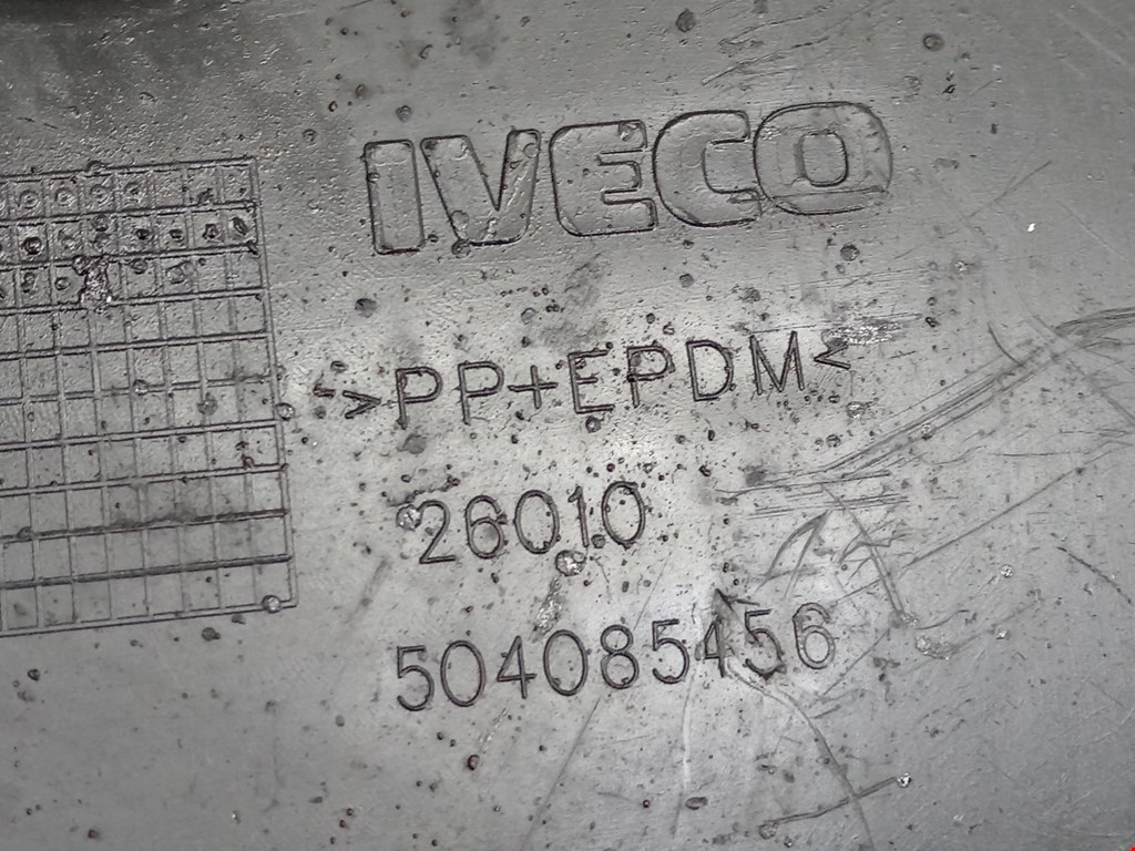 Локер (подкрылок) передний правый IVECO EuroCargo II 2003-2008