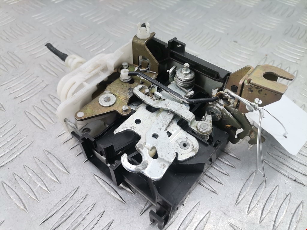 Замок двери передней правой AUDI A3 8L 1996-2003