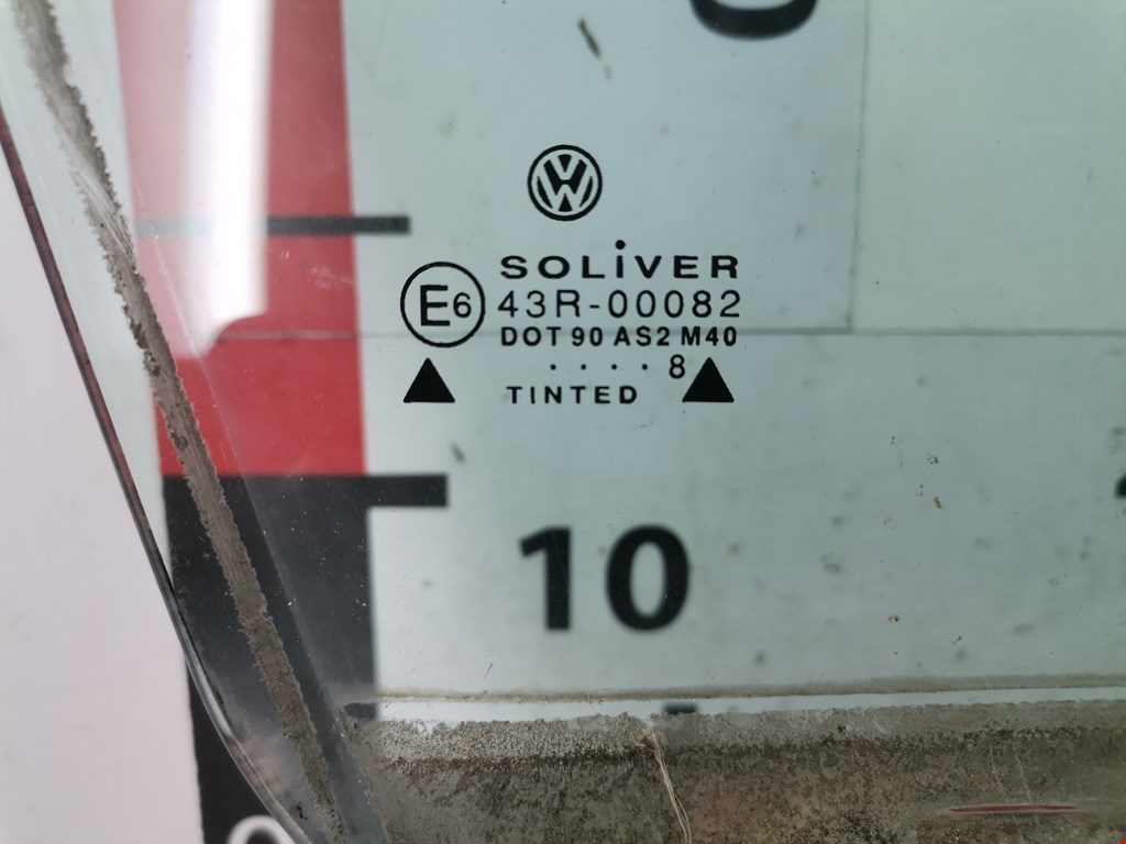 Стекло двери переднее правое VOLKSWAGEN Passat B5 1997-2005