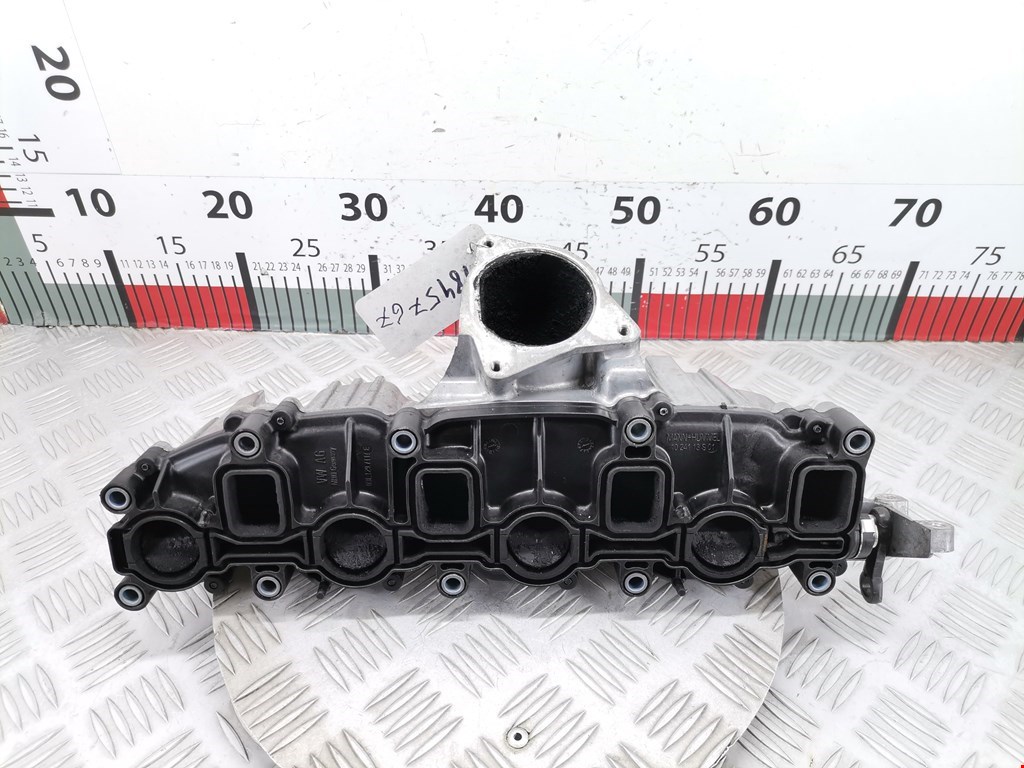 Коллектор впускной VOLKSWAGEN Passat B6 2005-2011